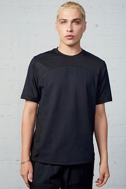 Coro Seamed Workout Tee Black