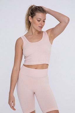 Ribbed Seamless Scoop Neck Tank Top